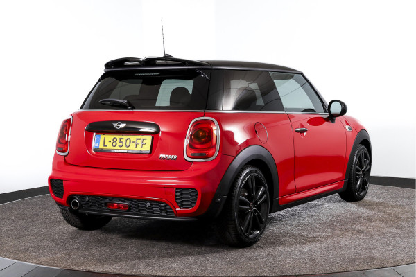 MINI Cooper 1.5 135 PK Chili - JCW Trim | Cruise | Stoel-+Voorruitverw. | PDC | NAV | ECC | LM 17" |