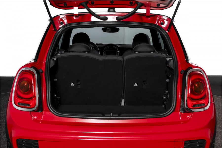 MINI Cooper 1.5 135 PK Chili - JCW Trim | Cruise | Stoel-+Voorruitverw. | PDC | NAV | ECC | LM 17" |