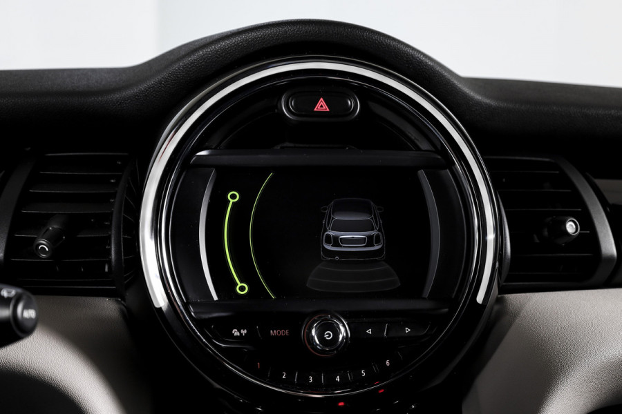 MINI Cooper 1.5 135 PK Chili - JCW Trim | Cruise | Stoel-+Voorruitverw. | PDC | NAV | ECC | LM 17" |