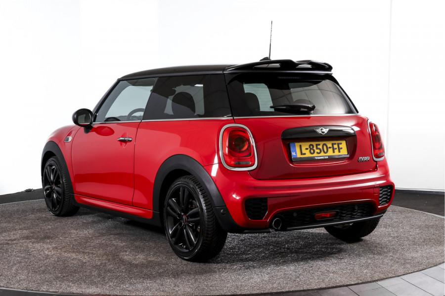 MINI Cooper 1.5 135 PK Chili - JCW Trim | Cruise | Stoel-+Voorruitverw. | PDC | NAV | ECC | LM 17" |