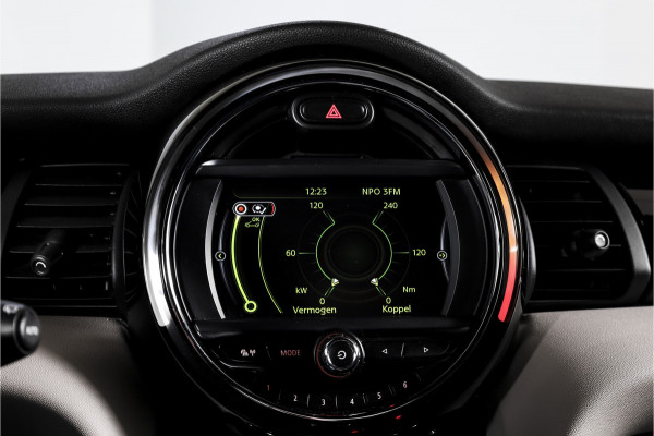 MINI Cooper 1.5 135 PK Chili - JCW Trim | Cruise | Stoel-+Voorruitverw. | PDC | NAV | ECC | LM 17" |