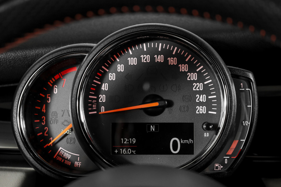 MINI Cooper 1.5 135 PK Chili - JCW Trim | Cruise | Stoel-+Voorruitverw. | PDC | NAV | ECC | LM 17" |