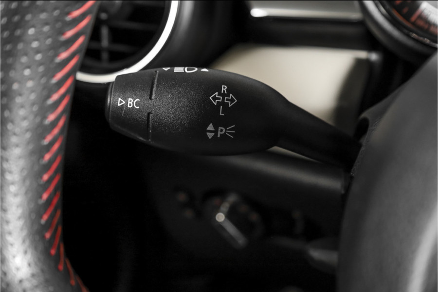 MINI Cooper 1.5 135 PK Chili - JCW Trim | Cruise | Stoel-+Voorruitverw. | PDC | NAV | ECC | LM 17" |