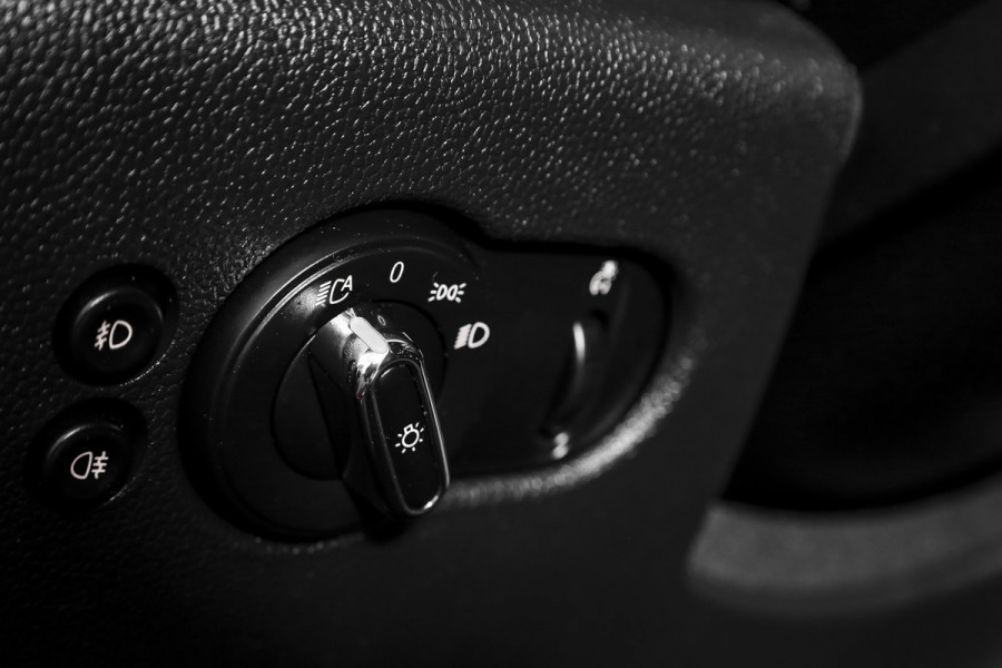 MINI Cooper 1.5 135 PK Chili - JCW Trim | Cruise | Stoel-+Voorruitverw. | PDC | NAV | ECC | LM 17" |
