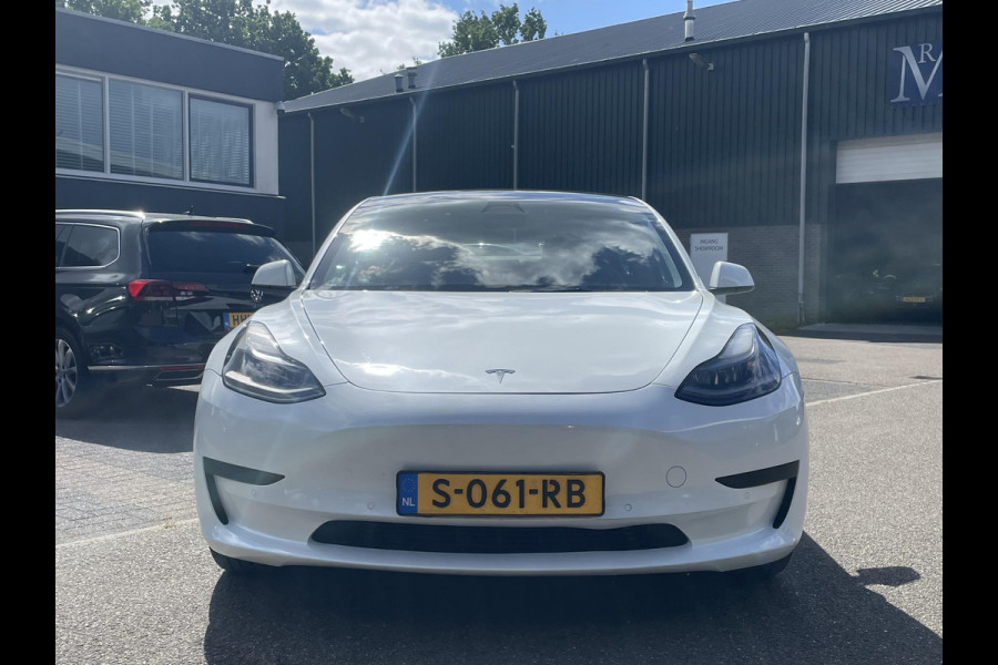 Tesla Model 3 Standard RWD Plus 60 kWh AUTOPILOT | LEDER | RIJKLAAR INCL. 12 MND. BOVAGGARANTIE
