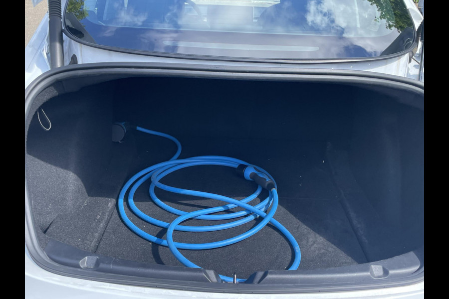 Tesla Model 3 Standard RWD Plus 60 kWh AUTOPILOT | LEDER | RIJKLAAR INCL. 12 MND. BOVAGGARANTIE