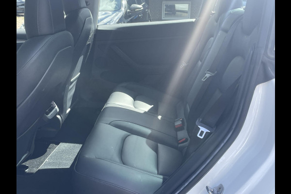 Tesla Model 3 Standard RWD Plus 60 kWh AUTOPILOT | LEDER | RIJKLAAR INCL. 12 MND. BOVAGGARANTIE