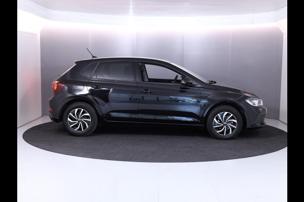 Volkswagen Polo 1.0 TSI Life Edition 95PK DSG (Automaat) | Verlengde garantie | Navigatie via app | Parkeersensoren | Camera |