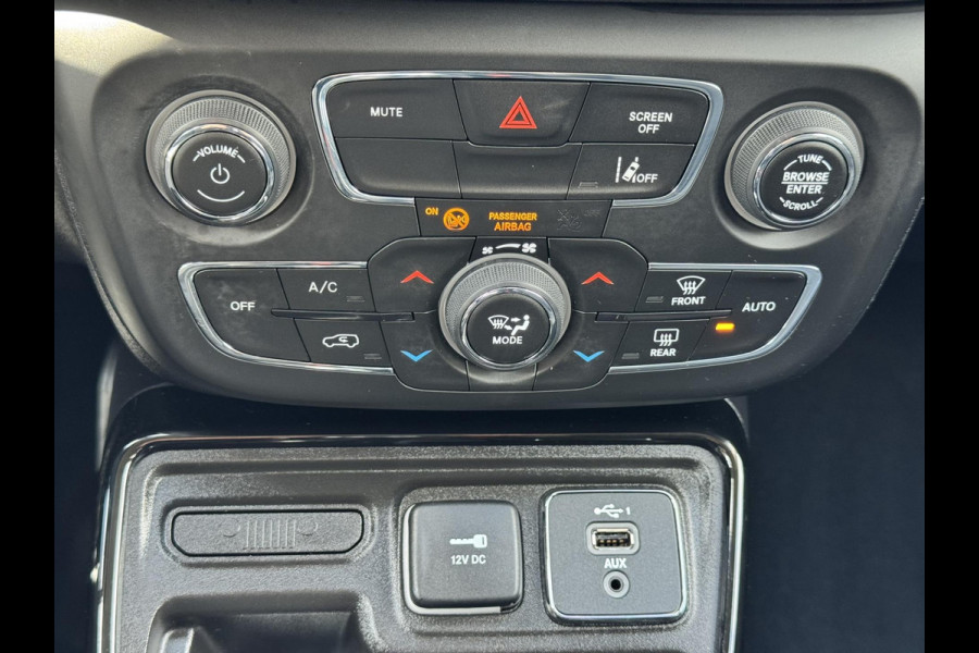 Jeep Compass 1.3T Limited Cruise control Climate control Keyless Navigatie Apple carplay Android