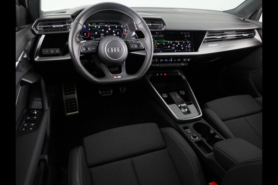 Audi A3 Sportback 30 TFSI S edition 110 pk S-tronic | Verlengde garantie | Navigatie | Parkeersensoren achter | Adaptieve cruise control | Full-LED koplampen | S-line |