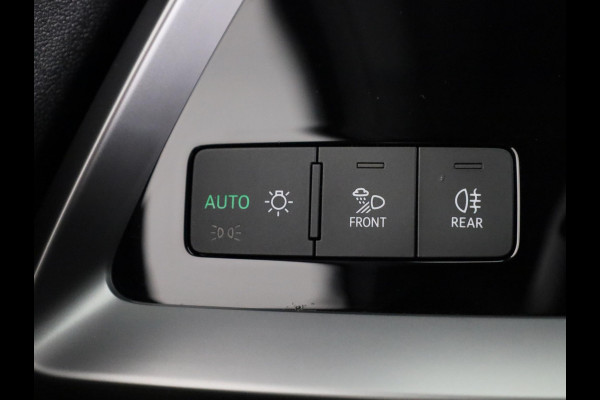 Audi A3 Sportback 30 TFSI S edition 110 pk S-tronic | Verlengde garantie | Navigatie | Parkeersensoren achter | Adaptieve cruise control | Full-LED koplampen | S-line |