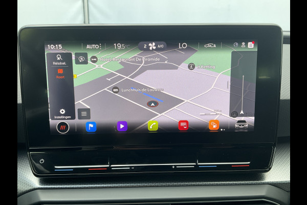Seat Leon Sportstourer 1.5 eTSI Automaat Style Business Intense Trekhaak Carplay