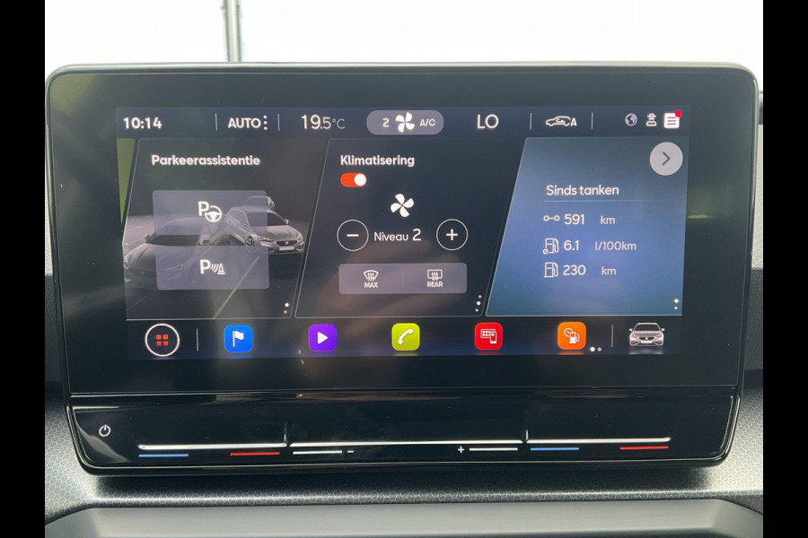 Seat Leon Sportstourer 1.5 eTSI Automaat Style Business Intense Trekhaak Carplay