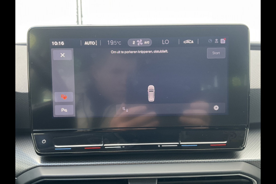 Seat Leon Sportstourer 1.5 eTSI Automaat Style Business Intense Trekhaak Carplay