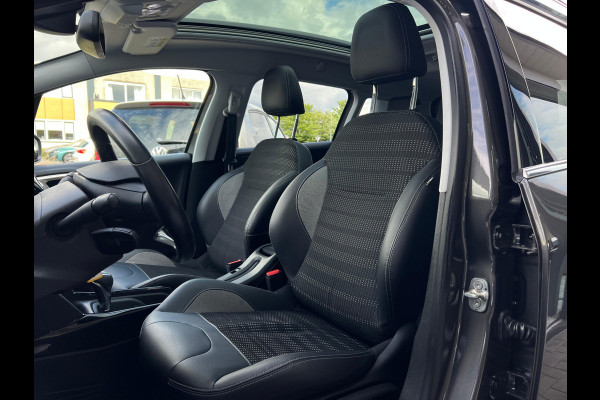 Peugeot 2008 1.2 PureTech Allure NL AUTO | PANO | AUTOMAAT |