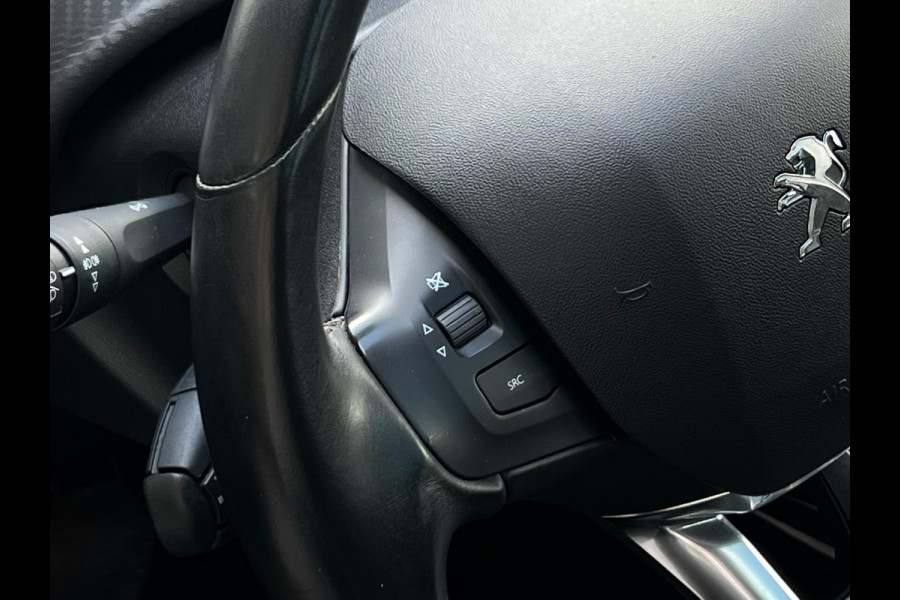 Peugeot 2008 1.2 PureTech Allure NL AUTO | PANO | AUTOMAAT |