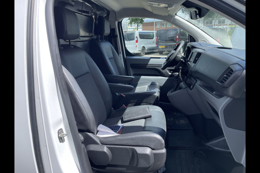 Opel Vivaro 2.0 CDTI 122pk L2H1 Edition / vaste prijs rijklaar € 13.950 ex btw / lease vanaf € 235 / euro 6 / bpm vrij / trekhaak / ingerichte laadruimte / imperial / airco / trekhaak !