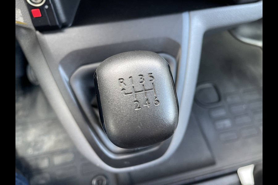 Opel Vivaro 2.0 CDTI 122pk L2H1 Edition / vaste prijs rijklaar € 13.950 ex btw / lease vanaf € 235 / euro 6 / bpm vrij / trekhaak / ingerichte laadruimte / imperial / airco / trekhaak !