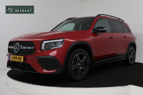 Mercedes-Benz Glb 200 Business Solution AMG (PANORAMADAK, SFEERVERLICHTING, TREKHAAK, STOELVERWARMING, GOED ONDERHOUD)