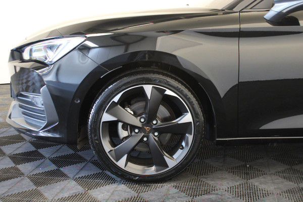CUPRA Leon Sportstourer 1.5 eTSI Business Edition Plus |Pano|Stuurverwarming|