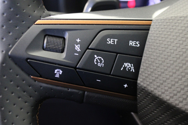 CUPRA Leon Sportstourer 1.5 eTSI Business Edition Plus |Pano|Stuurverwarming|