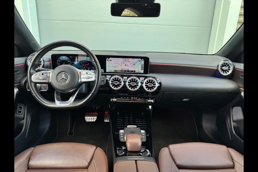 Mercedes-Benz CLA-Klasse 200 Business Solution AMG Camera/Sfeer