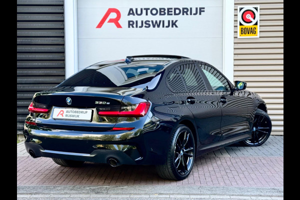 BMW 3-serie 330e M Sport M zetels/Dak/HuD/Memory