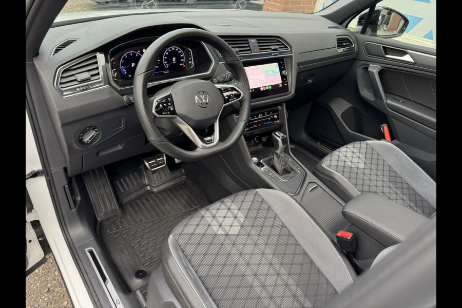 Volkswagen Tiguan 1.5 TSI 150pk R-Line 3 x R-Line Pano DSG Camera Keyless Matrix LED 19inch