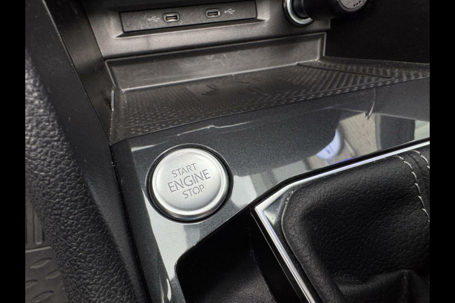 Volkswagen Tiguan 1.5 TSI 150pk R-Line 3 x R-Line Pano DSG Camera Keyless Matrix LED 19inch