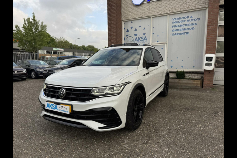 Volkswagen Tiguan 1.5 TSI 150pk R-Line 3 x R-Line Pano DSG Camera Keyless Matrix LED 19inch