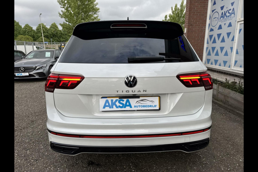 Volkswagen Tiguan 1.5 TSI 150pk R-Line 3 x R-Line Pano DSG Camera Keyless Matrix LED 19inch