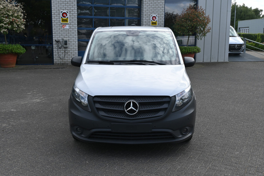 Mercedes-Benz Vito 114 CDI L2 Bott inrichting, Navigatie met camera