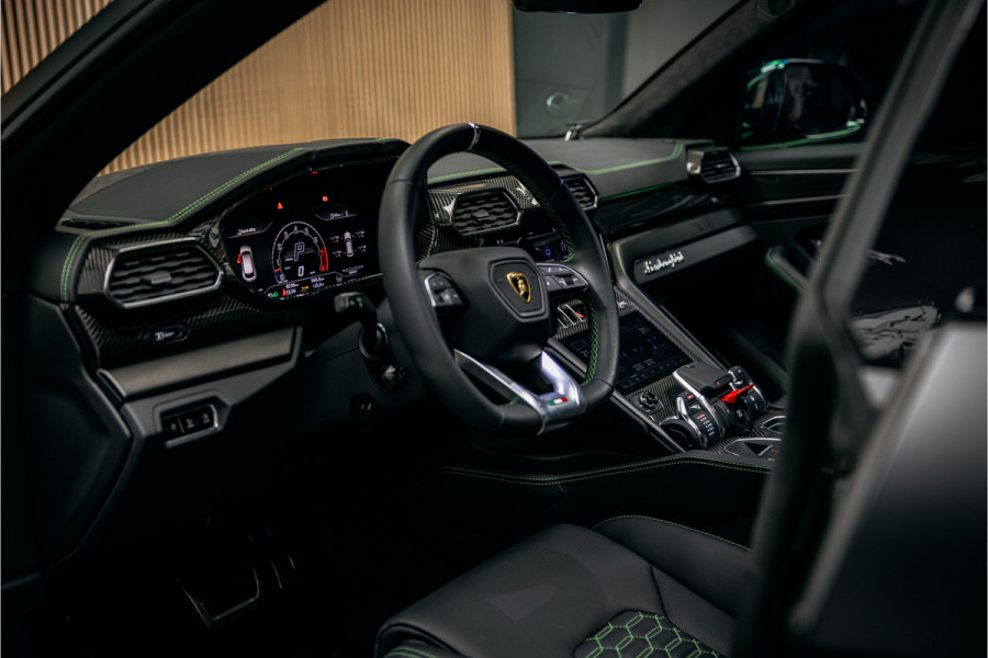 Lamborghini Urus 4.0 V8 S Stealth Urus S Full options als nieuw!!