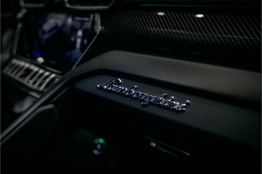 Lamborghini Urus 4.0 V8 S Stealth Urus S Full options als nieuw!!