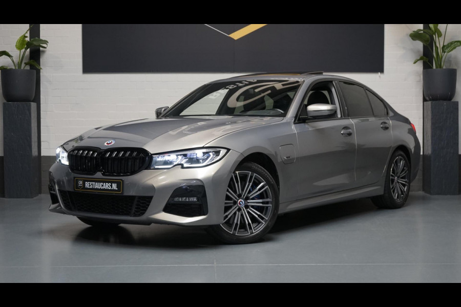 BMW 3-serie 330e High Executive M Sport-AUTOMAAT-BMW M 50 Jaar-CAMERA-KEYLESS-HUD-LASER-LEDER-H&K-PANO-WINTER