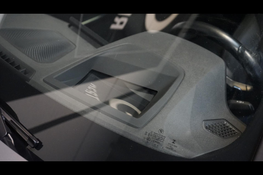 BMW 3-serie 330e High Executive M Sport-AUTOMAAT-BMW M 50 Jaar-CAMERA-KEYLESS-HUD-LASER-LEDER-H&K-PANO-WINTER