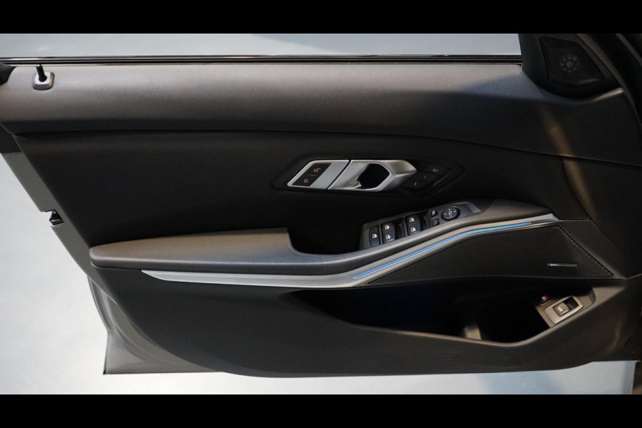 BMW 3-serie 330e High Executive M Sport-AUTOMAAT-BMW M 50 Jaar-CAMERA-KEYLESS-HUD-LASER-LEDER-H&K-PANO-WINTER