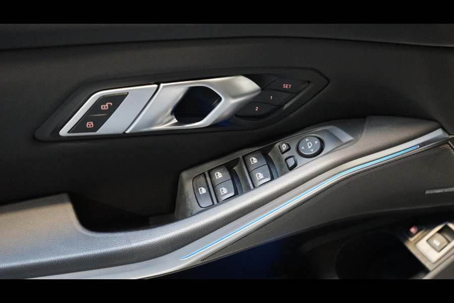 BMW 3-serie 330e High Executive M Sport-AUTOMAAT-BMW M 50 Jaar-CAMERA-KEYLESS-HUD-LASER-LEDER-H&K-PANO-WINTER