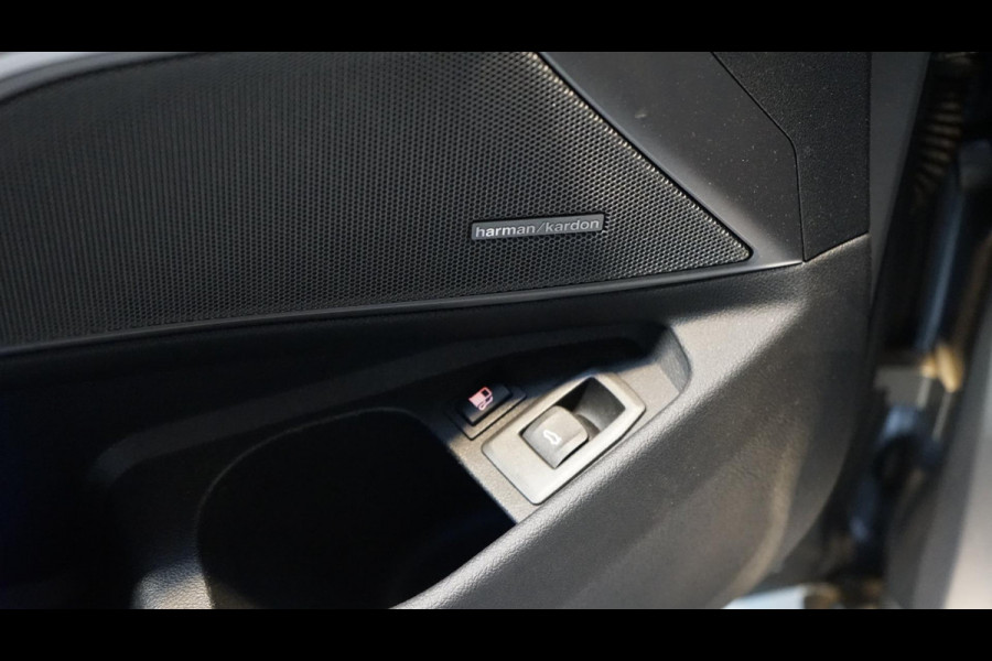 BMW 3-serie 330e High Executive M Sport-AUTOMAAT-BMW M 50 Jaar-CAMERA-KEYLESS-HUD-LASER-LEDER-H&K-PANO-WINTER