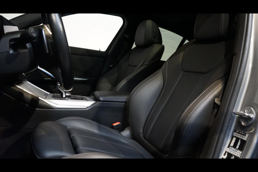 BMW 3-serie 330e High Executive M Sport-AUTOMAAT-BMW M 50 Jaar-CAMERA-KEYLESS-HUD-LASER-LEDER-H&K-PANO-WINTER