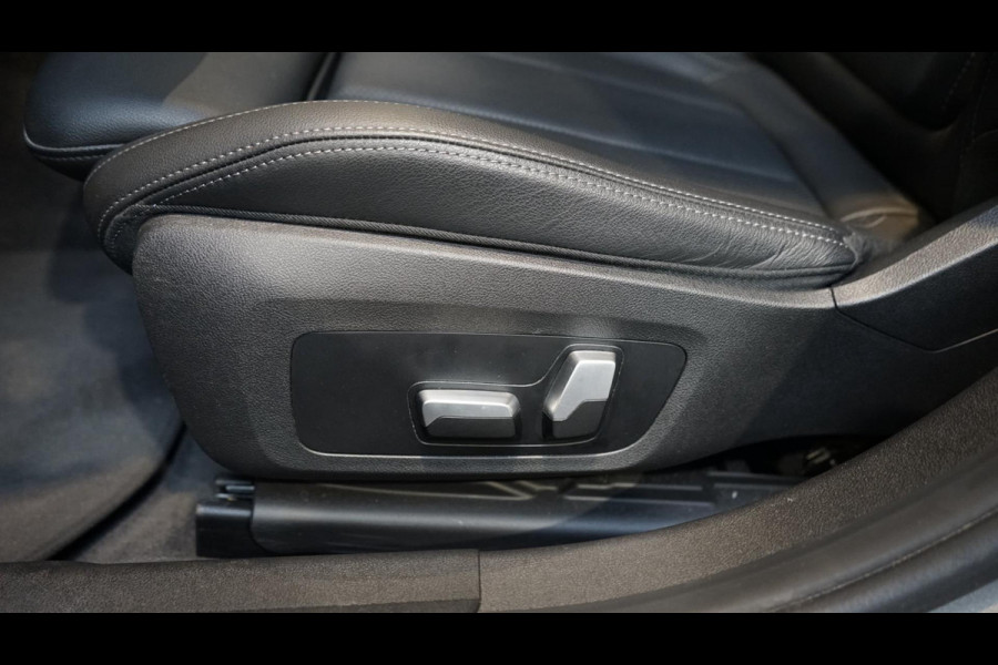 BMW 3-serie 330e High Executive M Sport-AUTOMAAT-BMW M 50 Jaar-CAMERA-KEYLESS-HUD-LASER-LEDER-H&K-PANO-WINTER