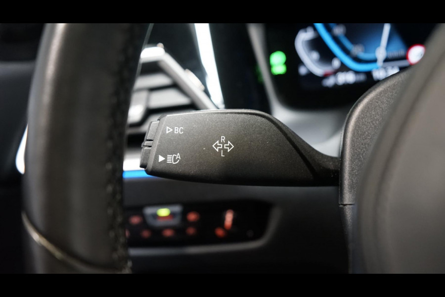 BMW 3-serie 330e High Executive M Sport-AUTOMAAT-BMW M 50 Jaar-CAMERA-KEYLESS-HUD-LASER-LEDER-H&K-PANO-WINTER