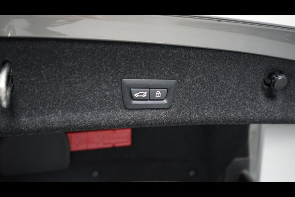 BMW 3-serie 330e High Executive M Sport-AUTOMAAT-BMW M 50 Jaar-CAMERA-KEYLESS-HUD-LASER-LEDER-H&K-PANO-WINTER