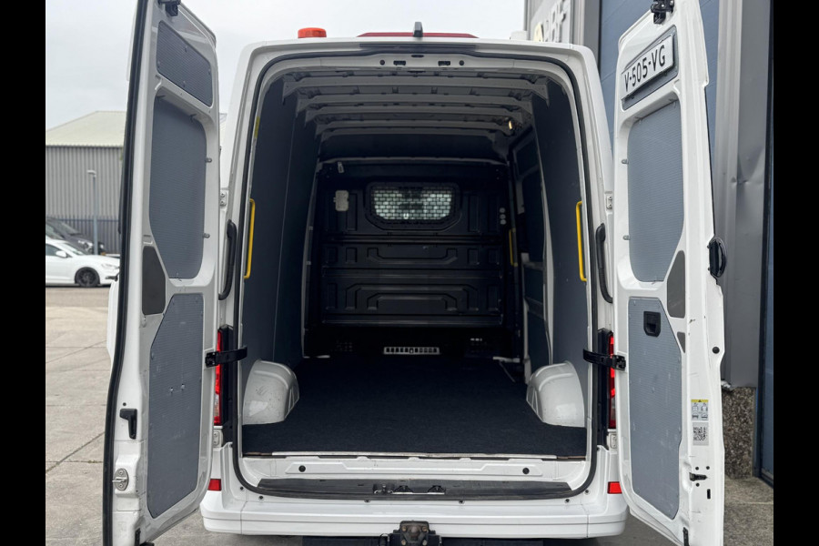 Volkswagen Crafter 35 2.0 TDI L3H3 Comfortline AIRCO / CRUISE CONTROLE / SIDE BARS / TREKHAAK