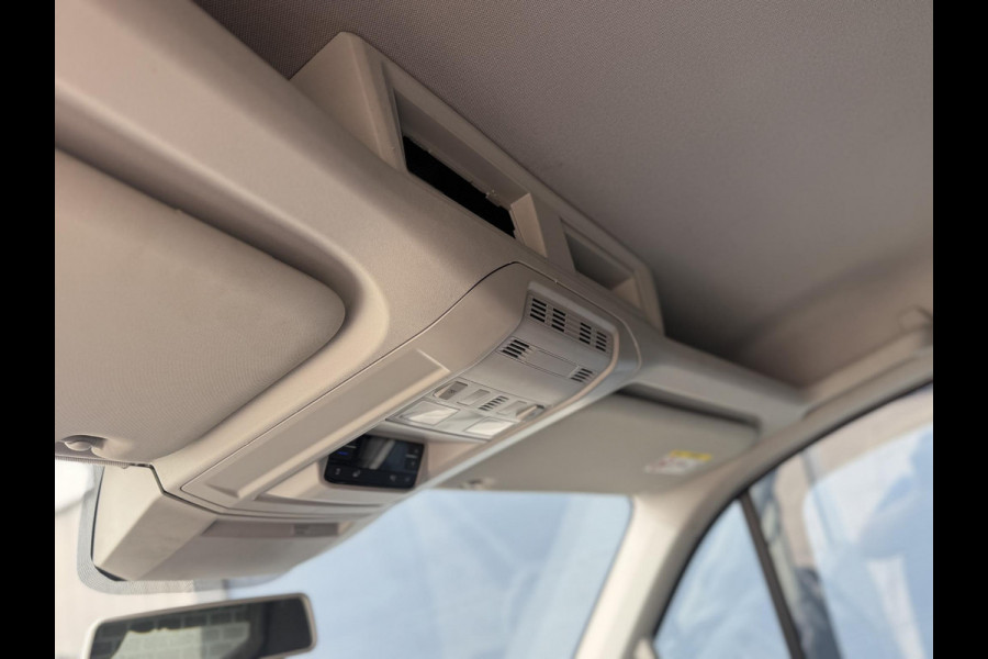 Volkswagen Crafter 35 2.0 TDI L3H3 Comfortline AIRCO / CRUISE CONTROLE / SIDE BARS / TREKHAAK