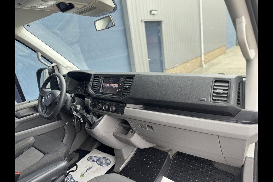 Volkswagen Crafter 35 2.0 TDI L3H3 Comfortline AIRCO / CRUISE CONTROLE / SIDE BARS / TREKHAAK