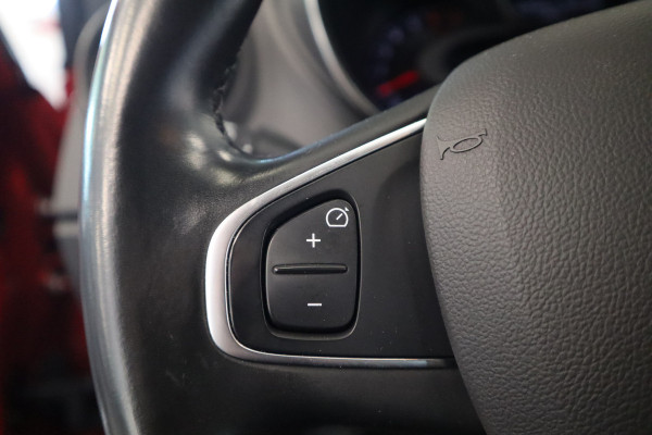 Renault Captur 0.9 TCe Intens Navigatie 17 LMV Climate Control Cruise Control Two tone lak