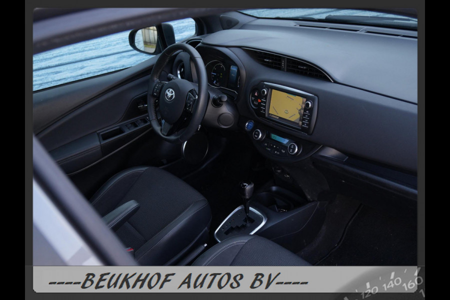 Toyota Yaris 1.5 Hybrid Sport Automaat Navigatie Camera Pdc