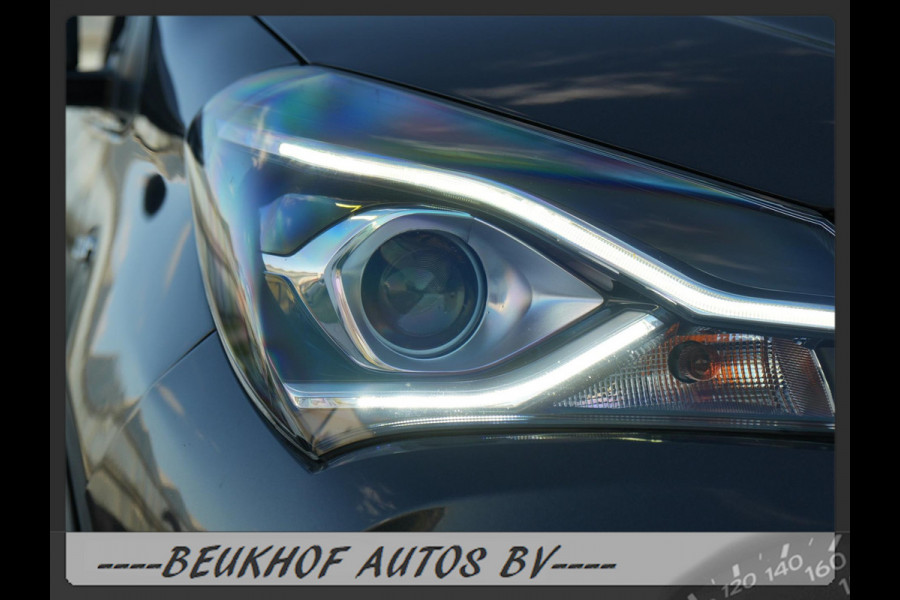 Toyota Yaris 1.5 Hybrid Sport Automaat Navigatie Camera Pdc