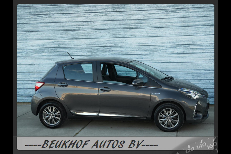 Toyota Yaris 1.5 Hybrid Sport Automaat Navigatie Camera Pdc